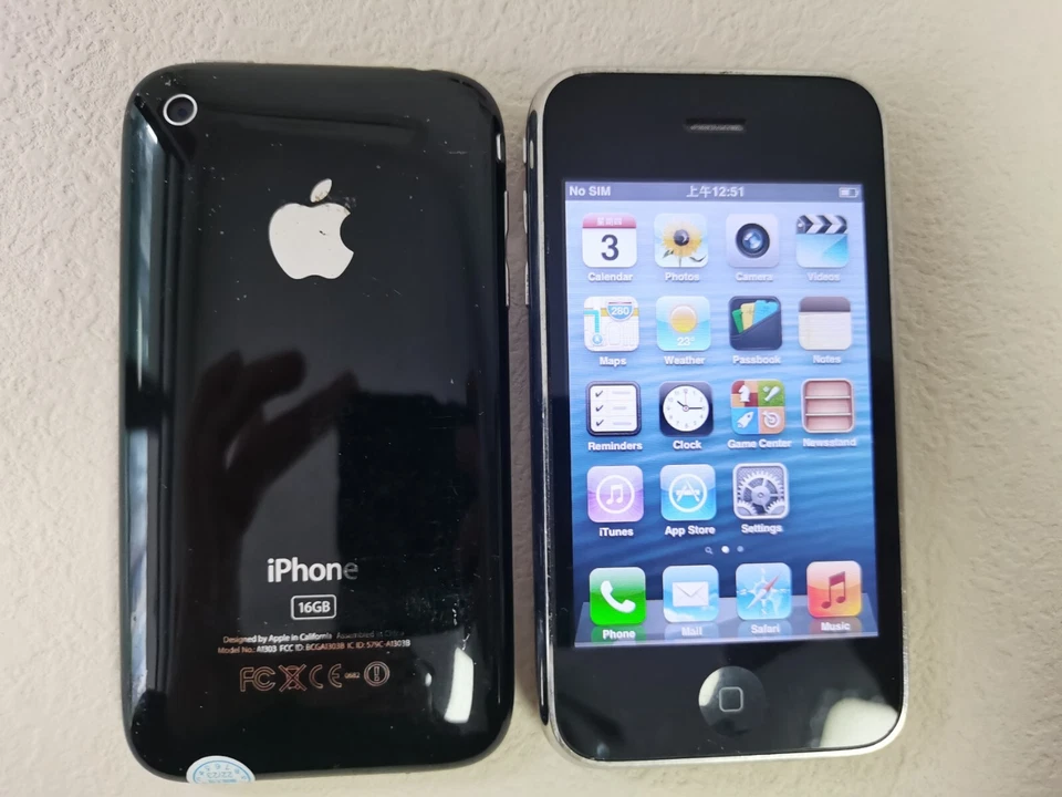 Original Apple iPhone 3nd 3GS - 8/16/32GB - Black /white (Unlocked) ( GSM) IOS 6 - Image 2 of 4