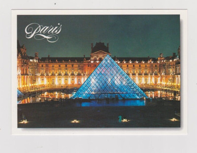PARIS POSTCARD - LA PYRAMID DU LOUVRE - NEW