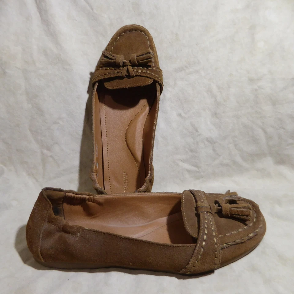 🥿 Mocasines Sonoma Borla Talla 8.5 M Cuero Gamuza Marrón Dorado; Puntada en Contraste Foto 2 de 4