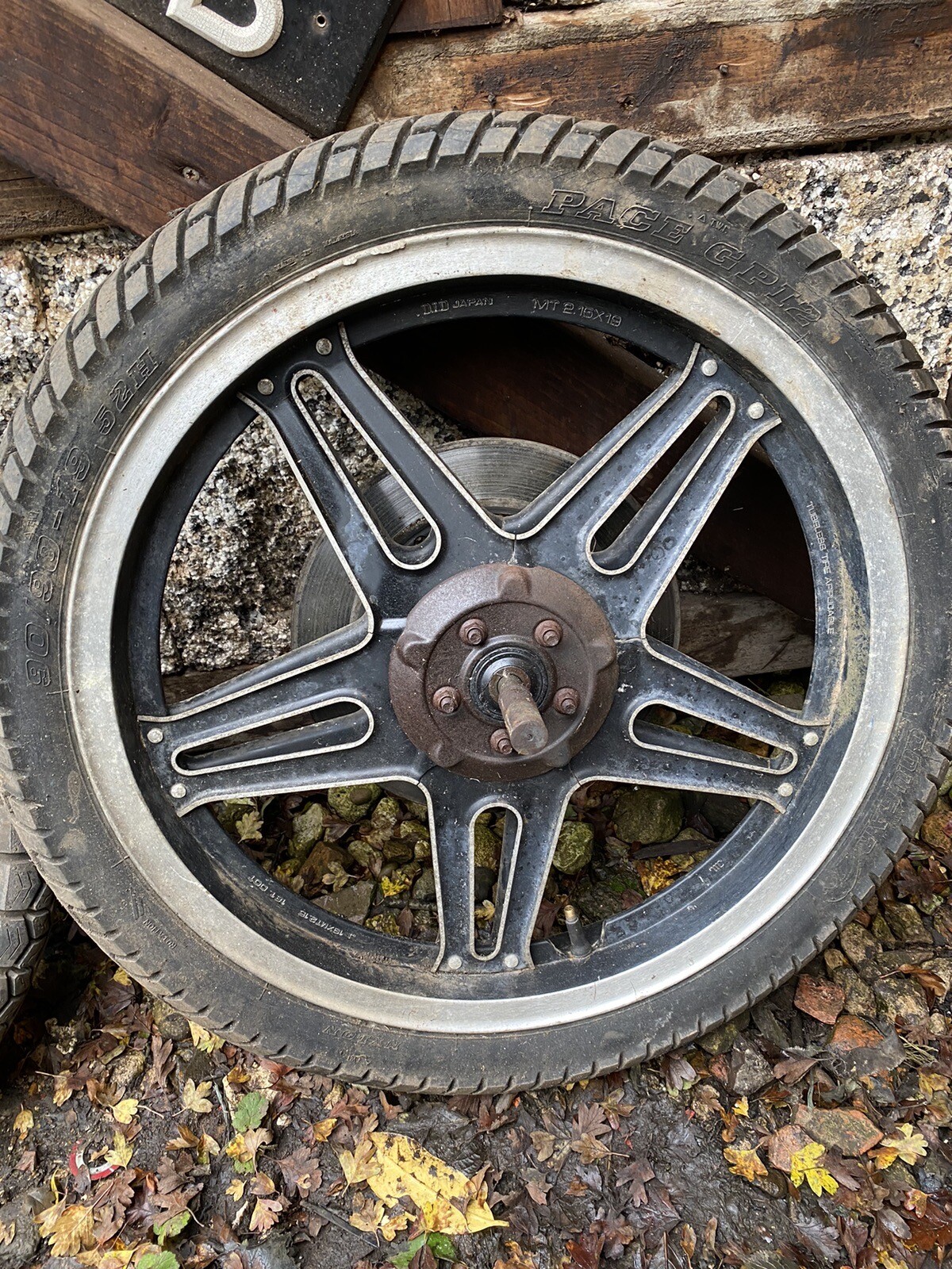 Honda CB250N CB400N front and rear wheel CB 250 400 N superdream J18