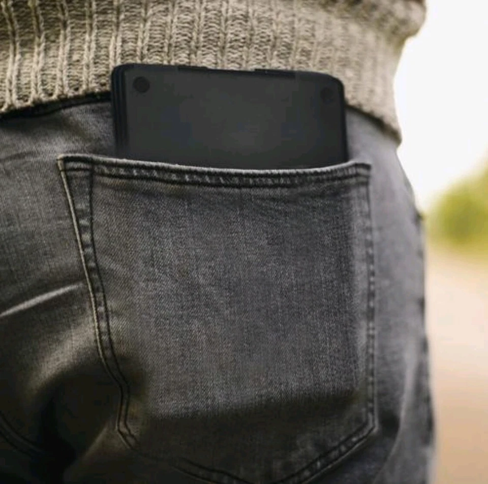 Brookstone Keyboard Bluetooth Wireless Folding Black - Image 4 of 4