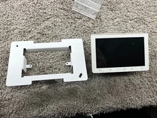 Control 4 001-00104 Portable In Wall Touch Screen Good Condition White 98734