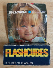 Vintage Sylvania Blue Dot FLASHCUBES 3 Cubes 12 Flashes New In Package