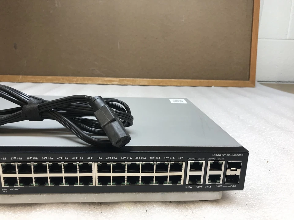 Cisco SG300-52 52-Port Gigabit Managed Network Switch Tested - Image 3 of 4