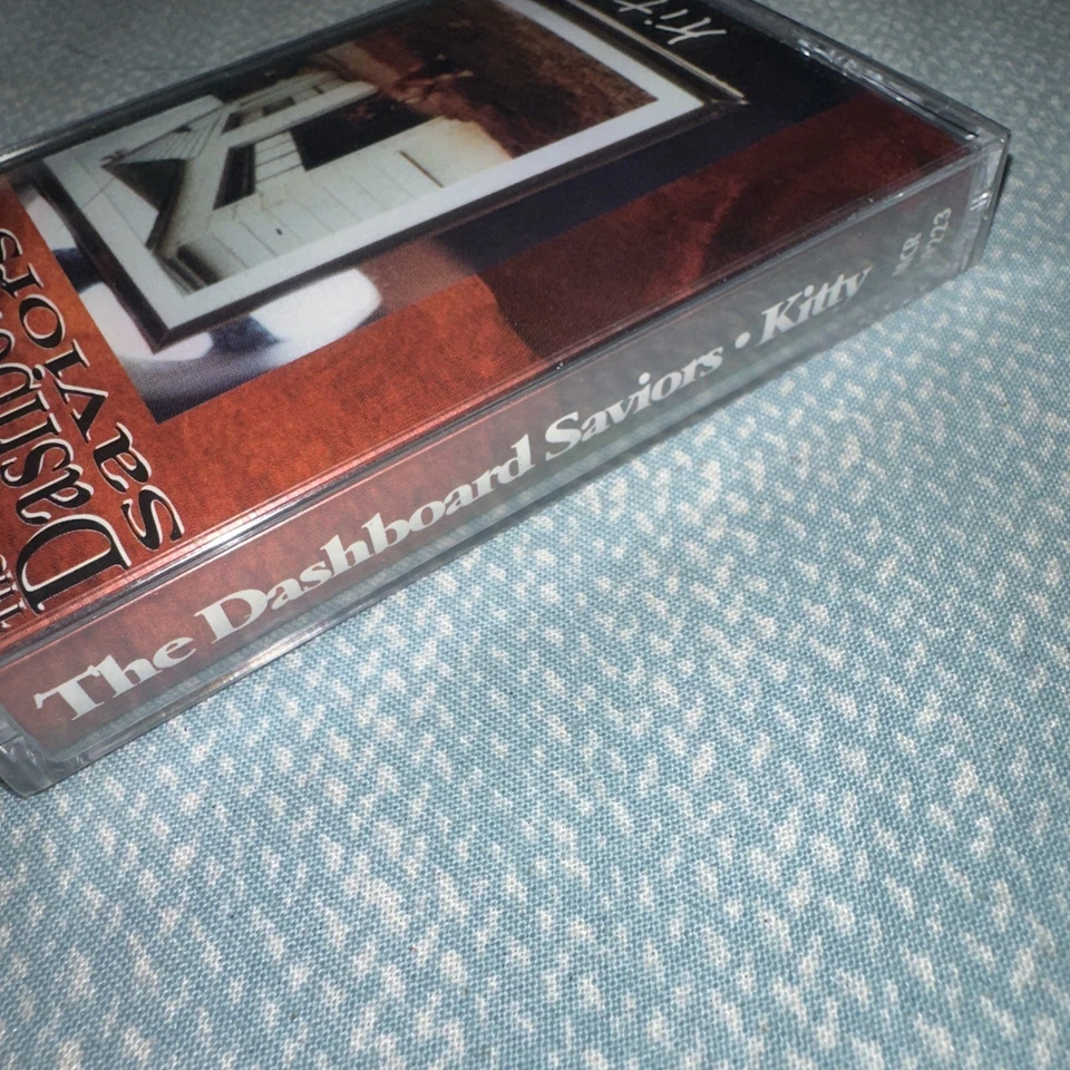 CASSETTE TAPE THE DASHBOARD SAVIORS KITTY 1992 - Image 3 of 3