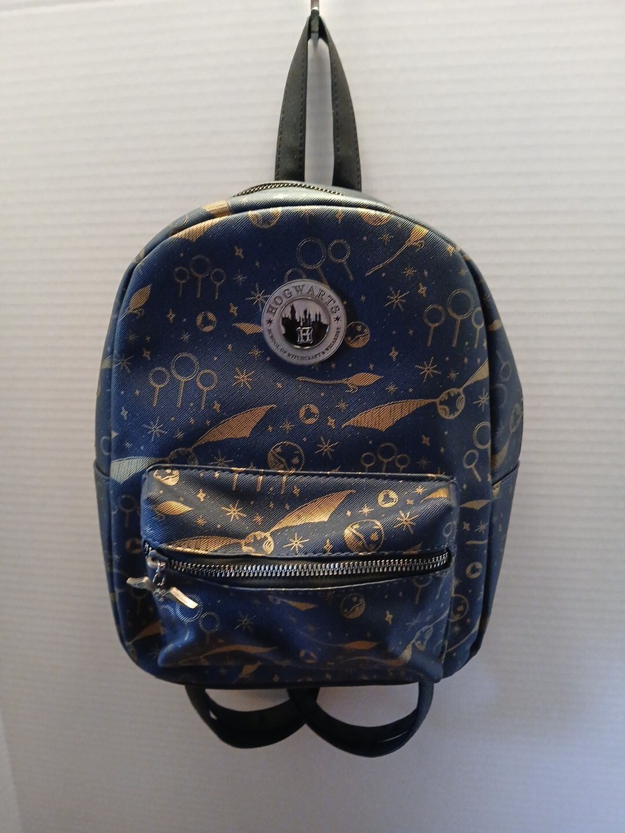 bioworld harry potter mini backpack Gryffindor themed backpack and lunchbox set is both functional and fashionable Bioworld Harry Potter Mini Backpack