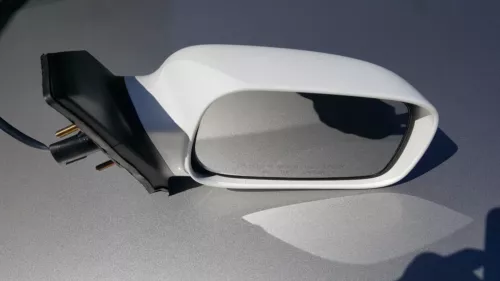 NEW WHITE Passengers Right Door Mirror Fits 2003-08 Toyota Corolla TO1321179