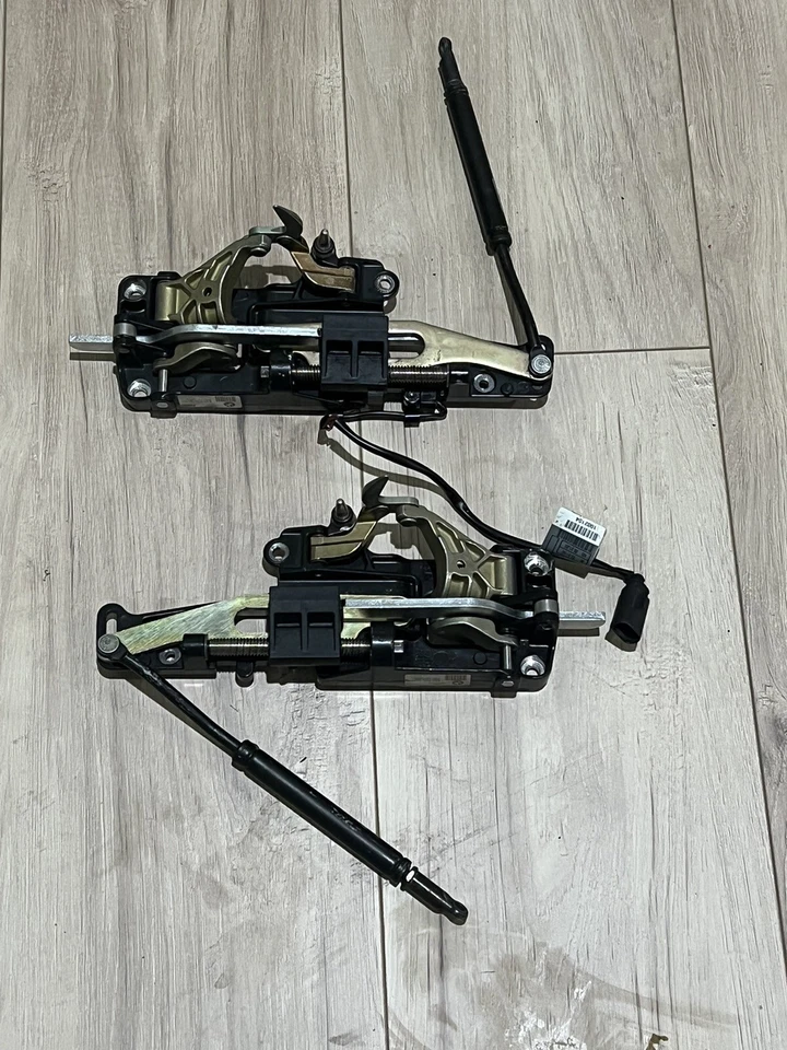 2000-2006 BMW E46 325Ci 330Ci 328Ci Convertible Soft Top Locking Latches - Image 3 of 4