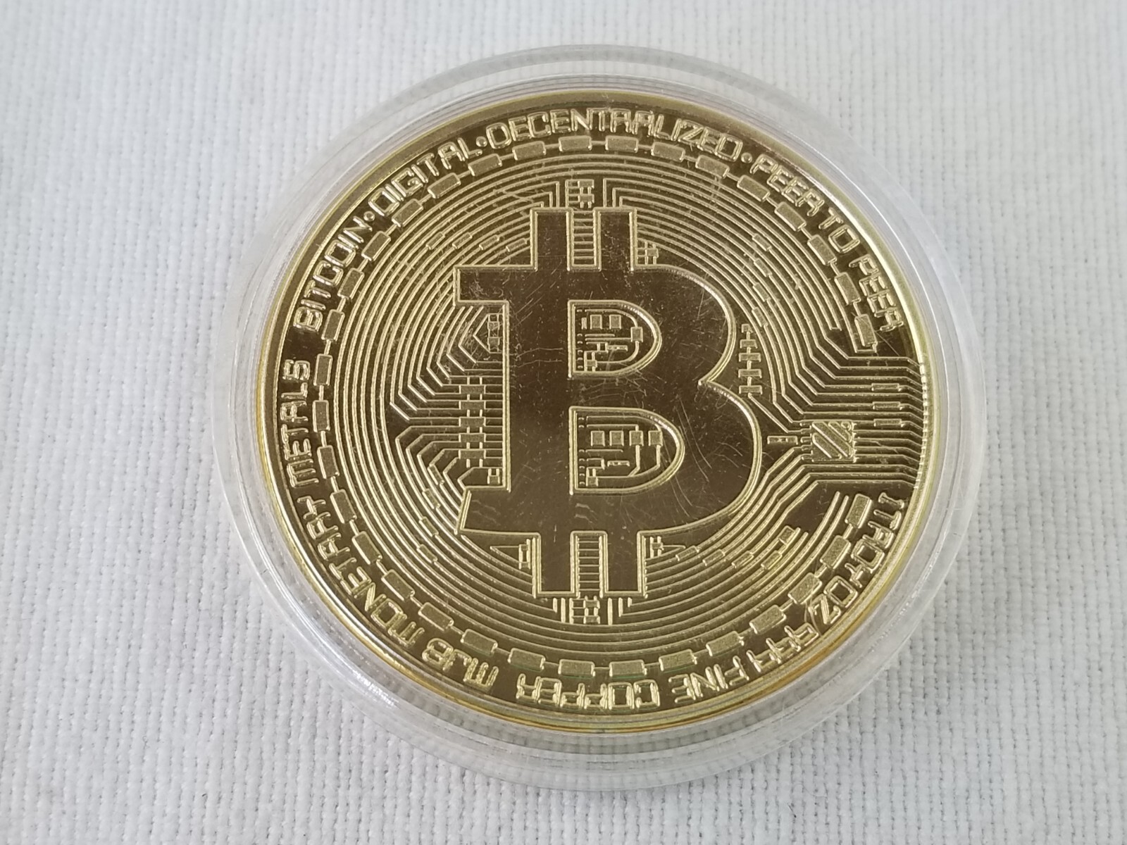 2013 United States Physical Souvenir Bitcoin 1oz .999 Gold plated Token in  case