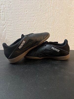 youth indoor soccer shoes size 4