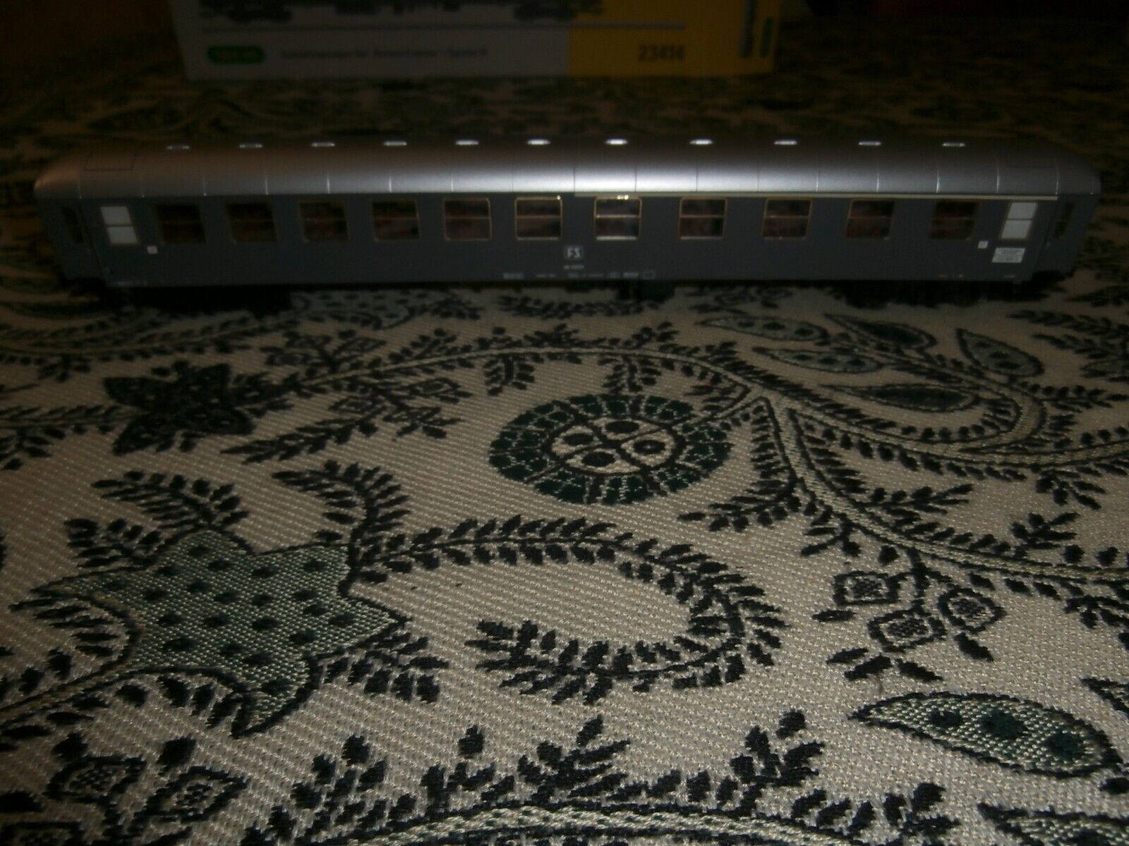 Foto 8 di 10