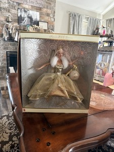 Mattel Barbie Celebration Special Edition 12" Fashion Doll 2000 w/ Stand