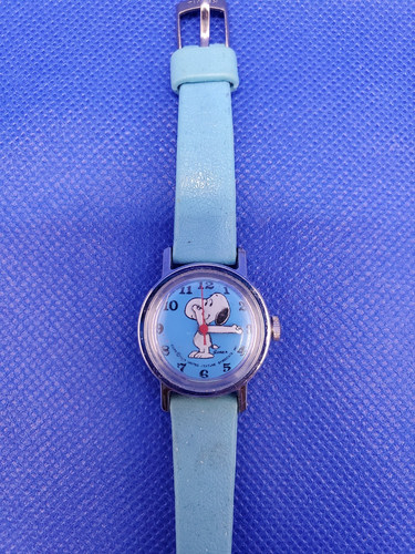Snoopy Analog Mechanical Wristwatch Vintage 1958 Charles Schulz United Feature
