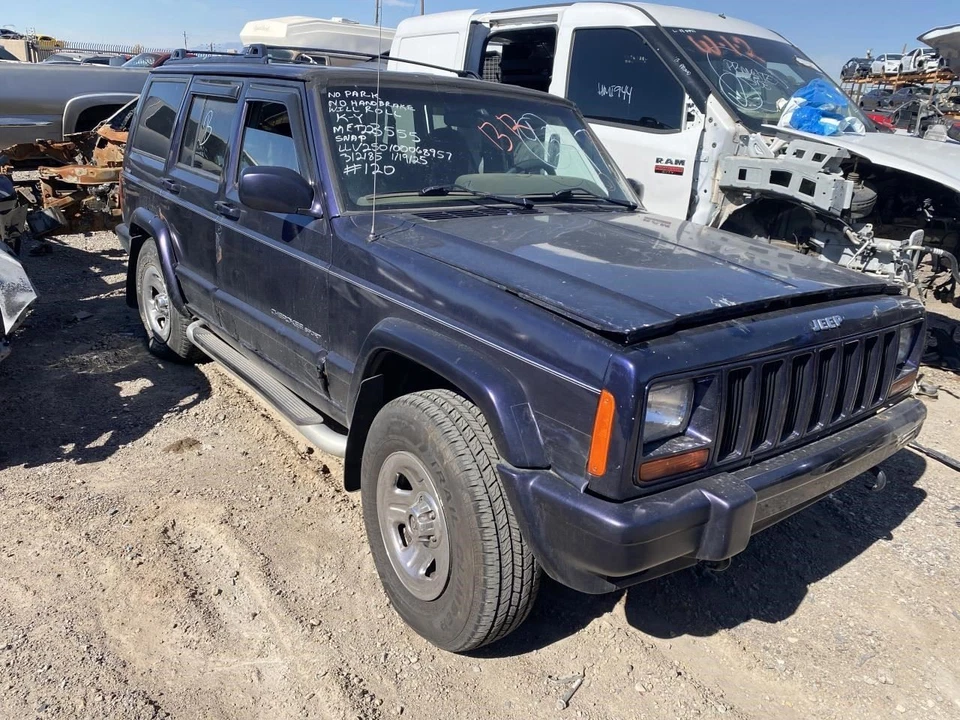 Speedometer Cluster With Tachometer LHD MPH Fits 99-01 CHEROKEE 28992522 - Image 3 of 4