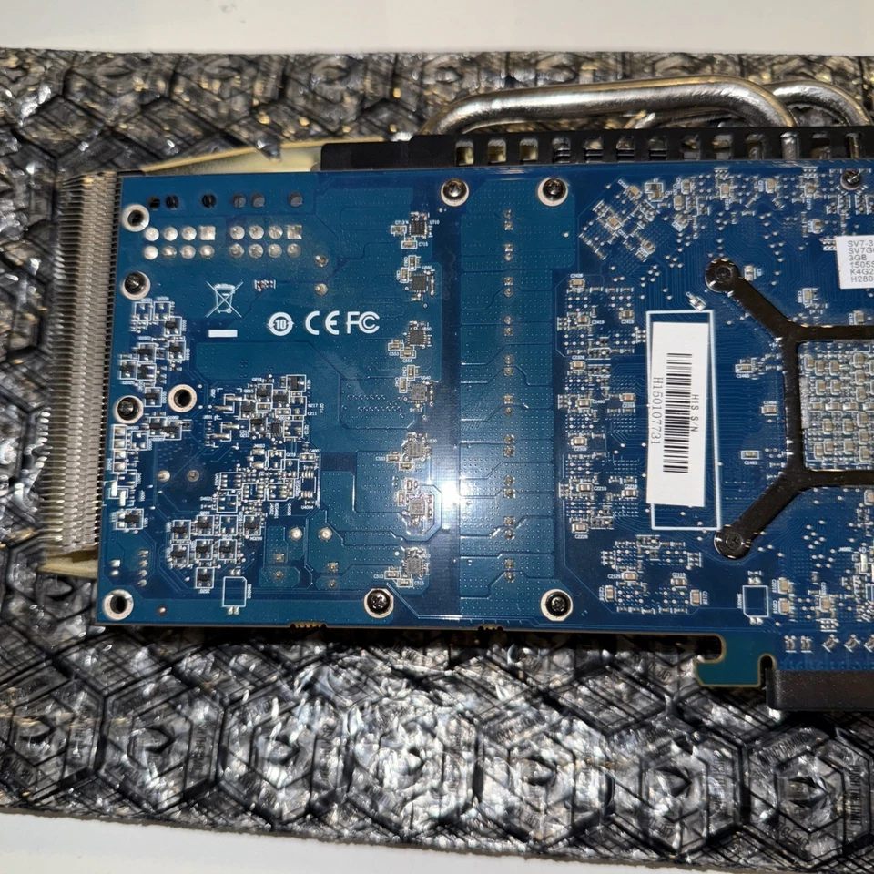 AMD R9 290X (HIS IceQ X2) - Image 4 of 4