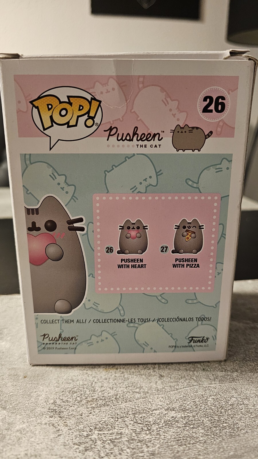 Thumbnail - Funko Pop - Pusheen The Cat Pusheen With Heart (26)