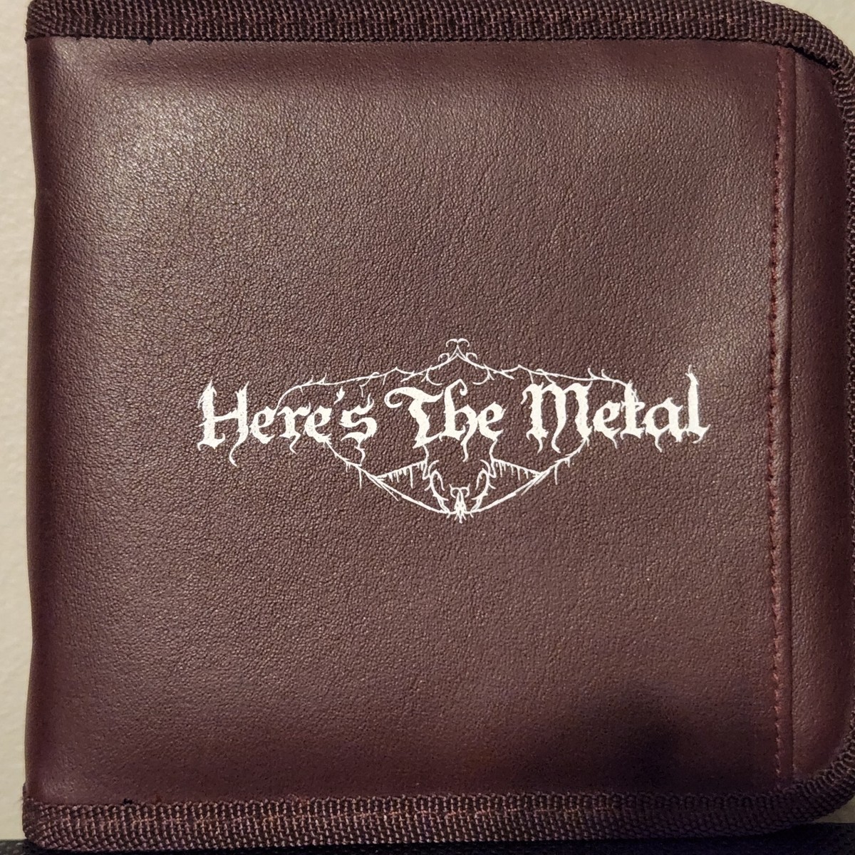 HERE'S THE METAL: 11 CD/DVD ZIPPER CARRIER; outside pocket