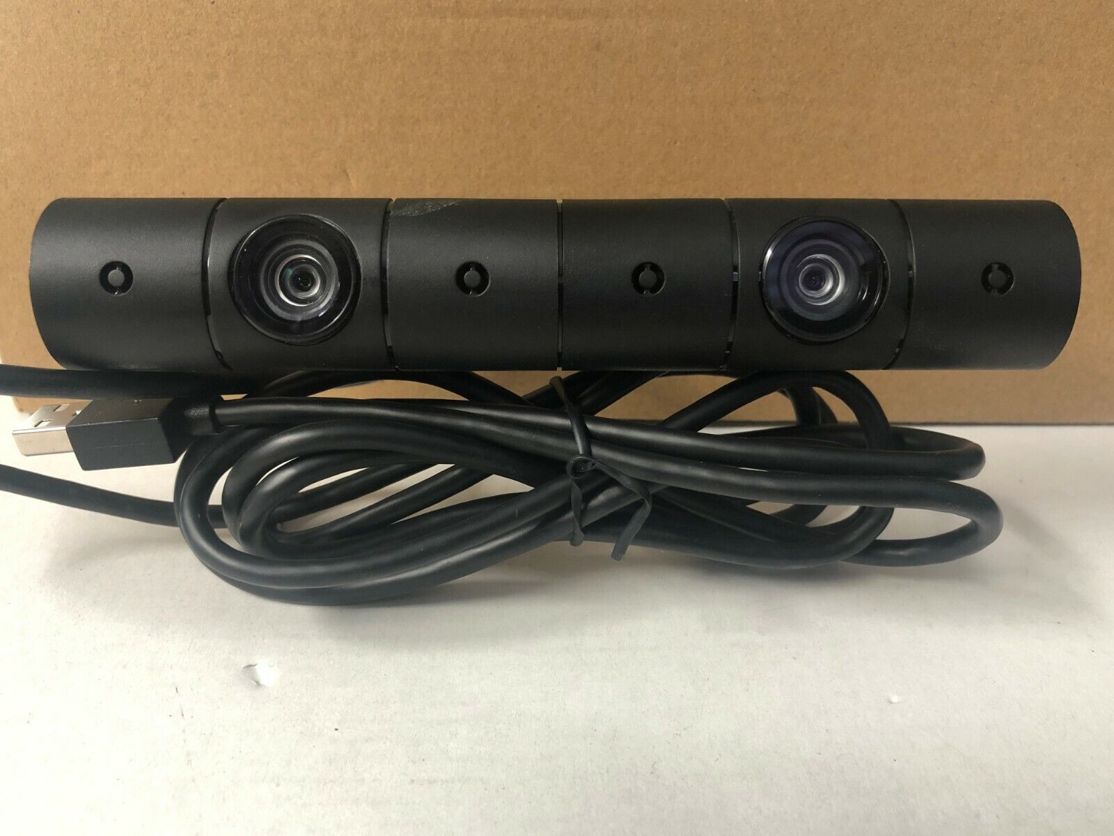 Sony PlayStation Camera V2 (PS4) au meilleur prix - Comparez les offres de  Autres accessoires de jeu sur leDénicheur