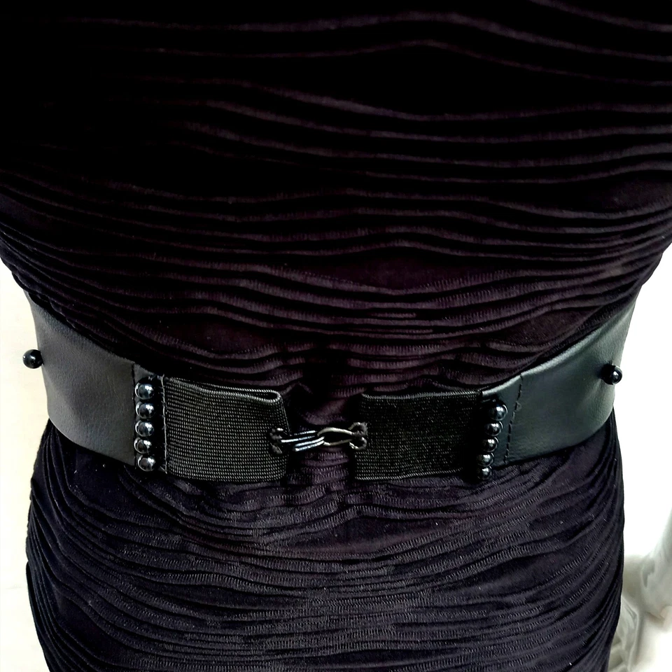 women belt big large faux leather embroidered heart vampire mouth beads sequins  - Image 3 of 4