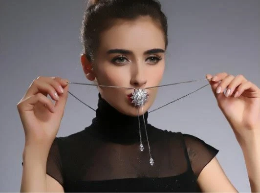 Collana donna oro bianco Swarovski Elements originale G4L cristalli stella neve - Immagine 4 di 4