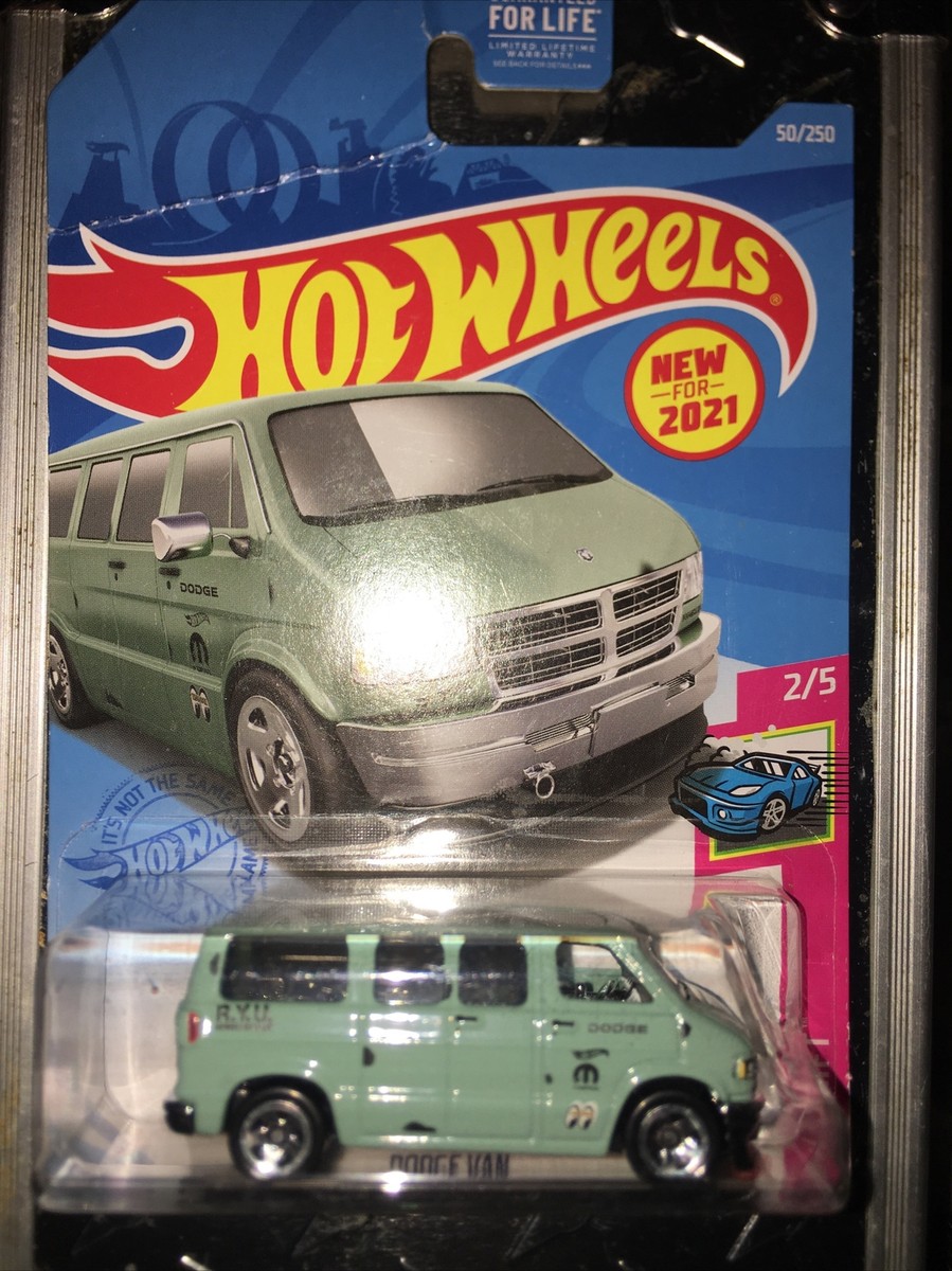 新品Hotwheels RLC ‘70s Dodge Tradesman Van Buy Hot Wheels RLC '70s Dodge Tradesman Diecast Van online