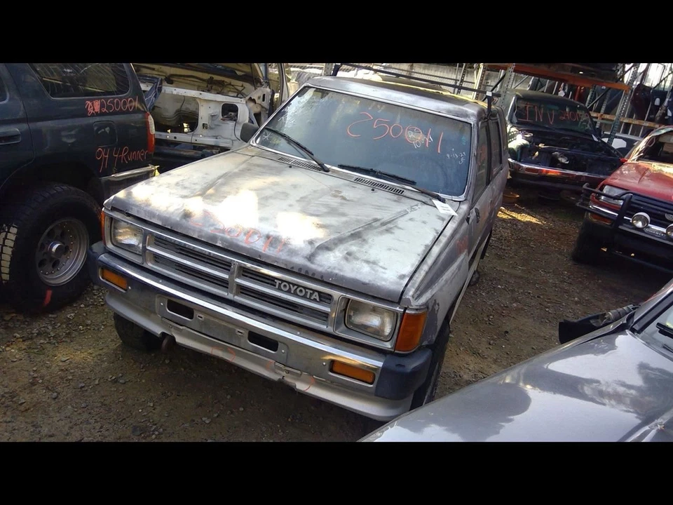 85-95 TOYOTA 4 RUNNER SR5 2.4L MANUAL TRANSMISSION VIN R 4TH DIGIT 22RE - Image 4 of 4