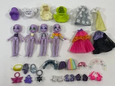 Lot/Bundle - Capsule Chix Surprise Fashion Dolls Outfits - 4 Dolls/Figures