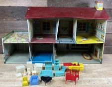Vintage 1950s Marx Dollhouse Tin Metal Litho Colonial Doll House W/Furniture 