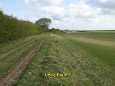 Foto 12x8 Ehemaliger Steinbruchrand am Jurassic Way Gretton Ein kleiner Hang hinauf um 2010