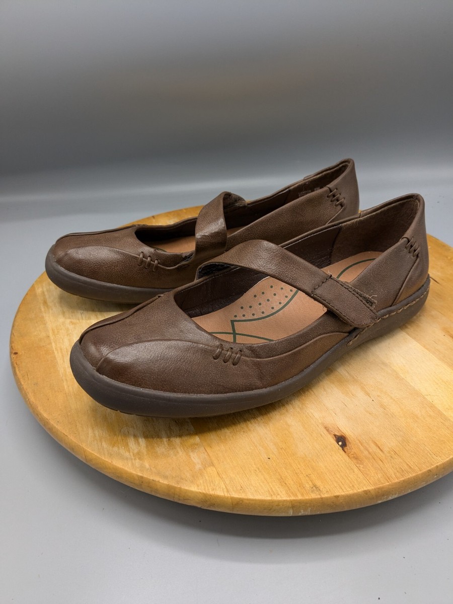BARE TRAPS Landon Mary Jane Brown Shoes Women 8M Faux Leather Comfort Flat  Strap
