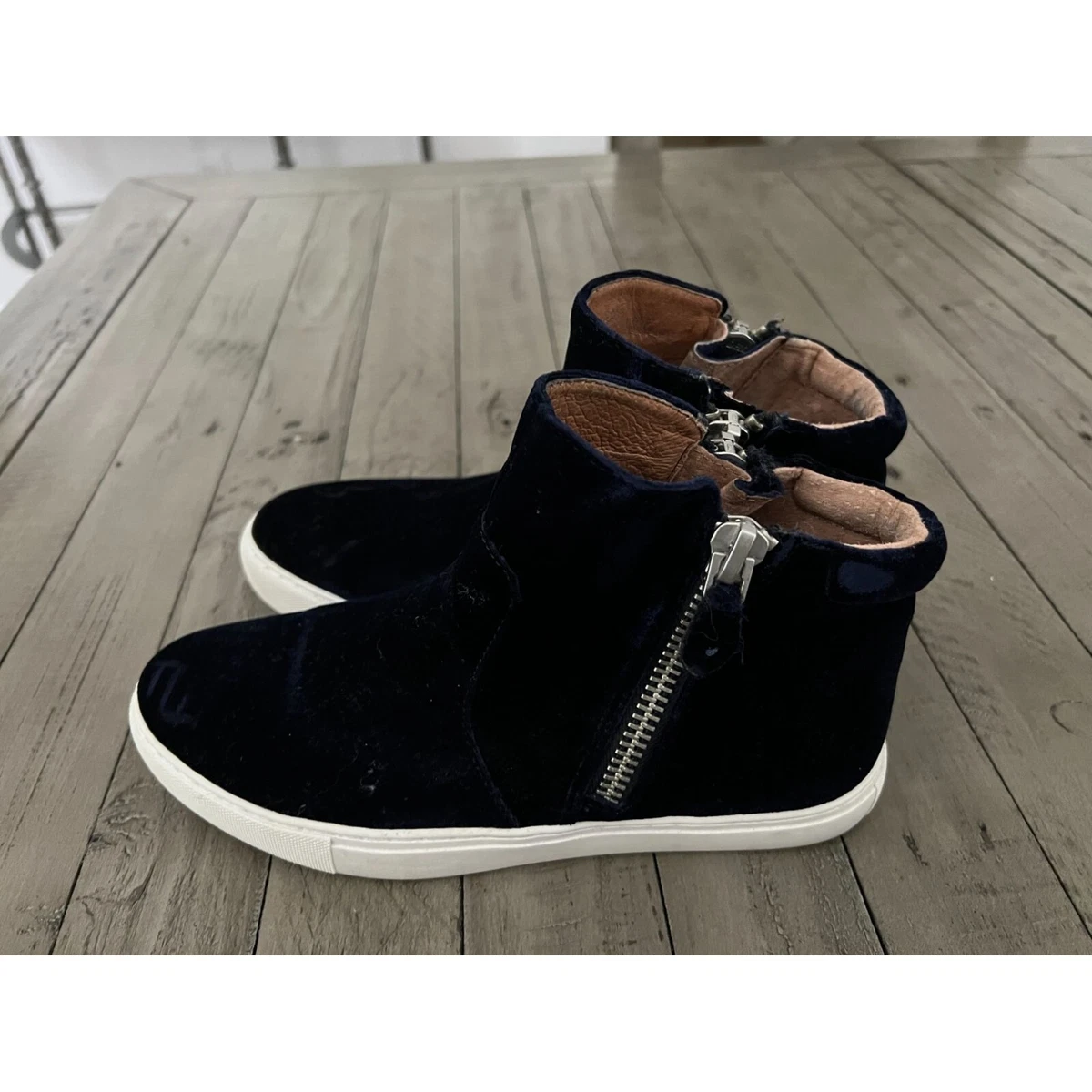 Gentle Souls by Kenneth Cole Women s Carole Velvet High Top