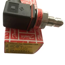 1pc New Danfoss 064G6521 Pressure Transmitter