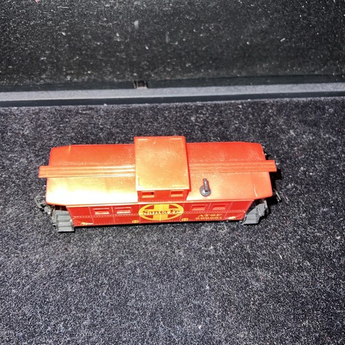 Lifelike Atchison Topeka Santa Fe Caboose 999851 - Picture 2 of 6