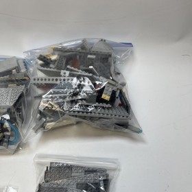 LEGO Star Wars: Millennium Falcon (7965) Set w Manuals Incompletes Read