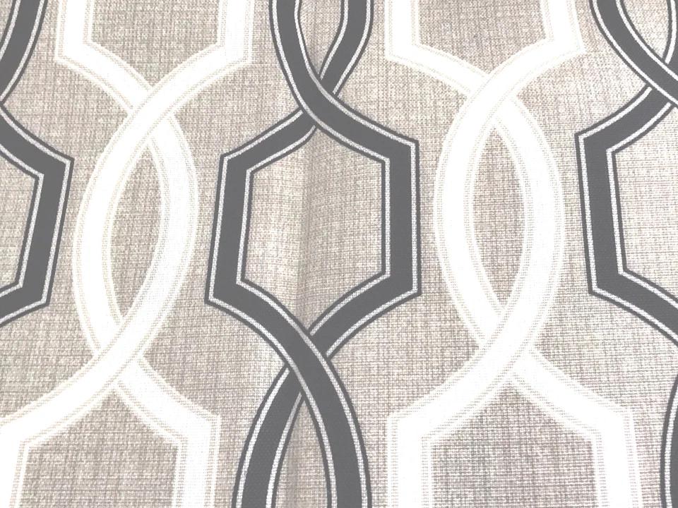 Esmoquin fresco de tela para patio con terraza al aire libre Millcreek por yarda Foto 2 de 4