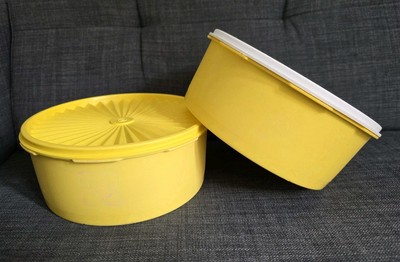 2 x VINTAGE TUPPERWARE - GELB - RUNDER VORRATSBEHÄLTER 21 CM ERNTE SONNENBRAND