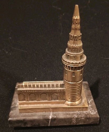 Retro Desktop Decor Base Moscow Vodovzvodnaya Tower Figure