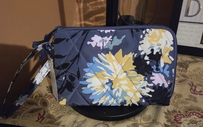 Vera Bradley NWT, Ultralight RFID Slim Wristlet Wallet, Chrysanthemum Crush