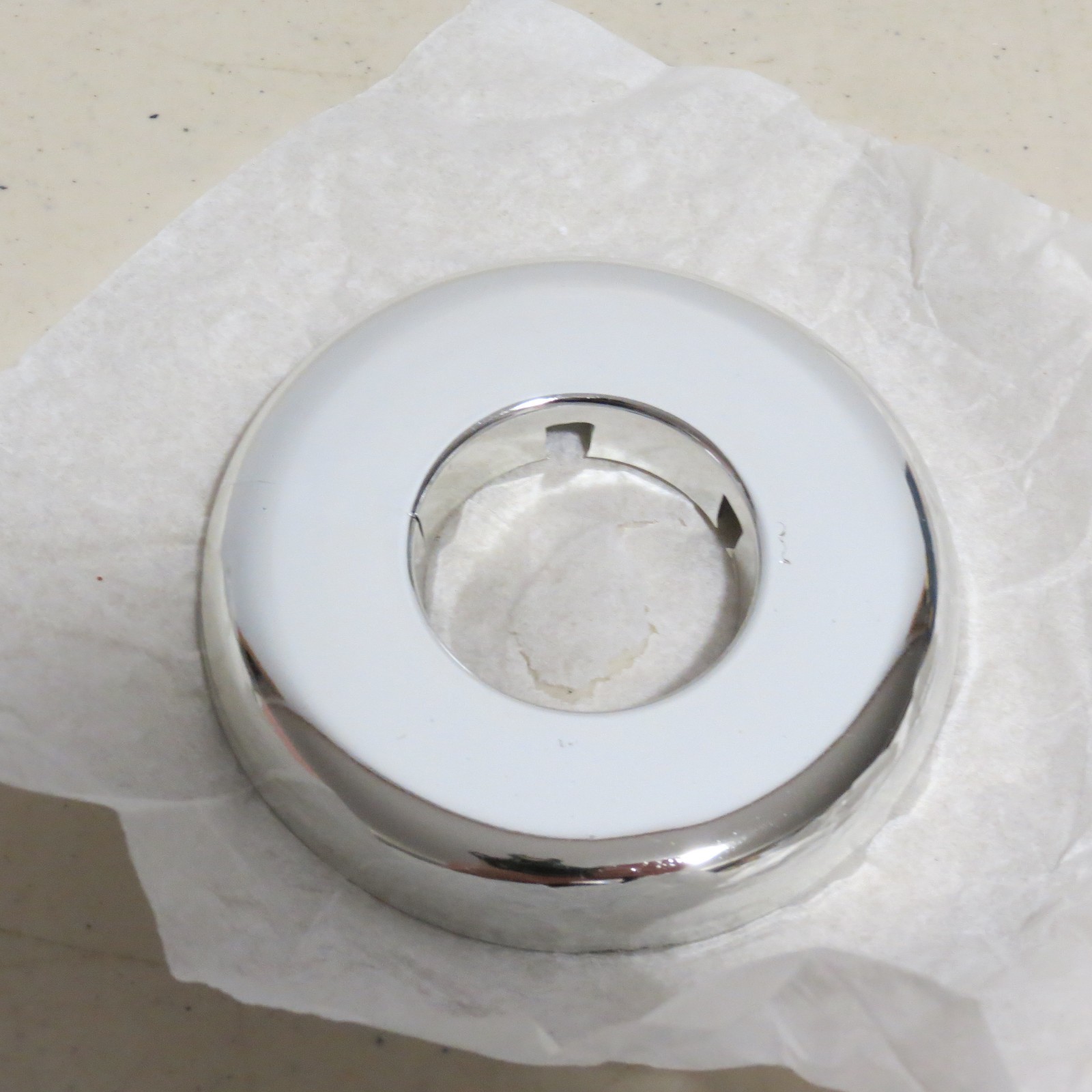 KISSLER + CO. 42-9030 ESCUTCHEON RING SPLIT PLASTIC CHROME TUB SPOUT