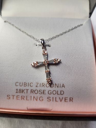 Collar Cruz Plata Esterlina Primrose Circonita Cúbica Oro Rosa 18KT - Imagen 2 de 4