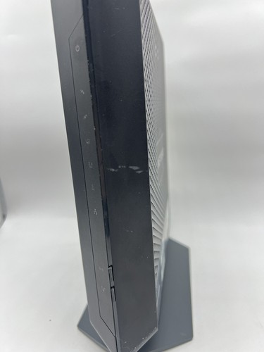 NETGEAR Nighthawk AC1900 WiFi Cable Modem Router - C6900 - Used - Picture 5 of 17