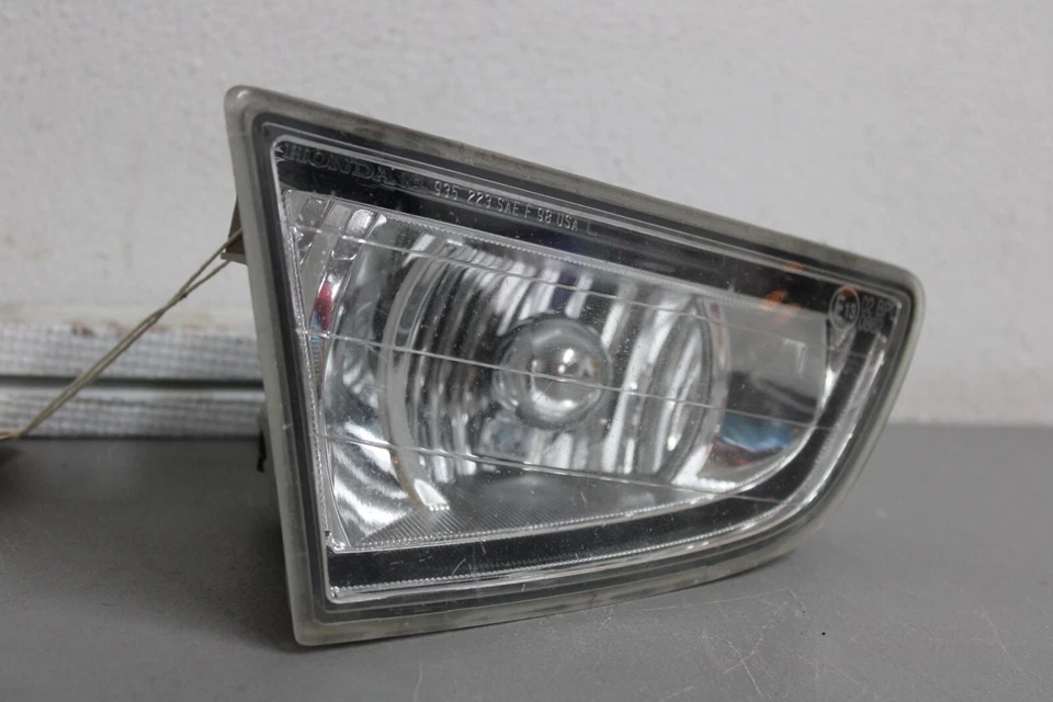 2001 2002 2003 ACURA MDX LEFT SIDE FOG LIGHT - Image 2 of 4
