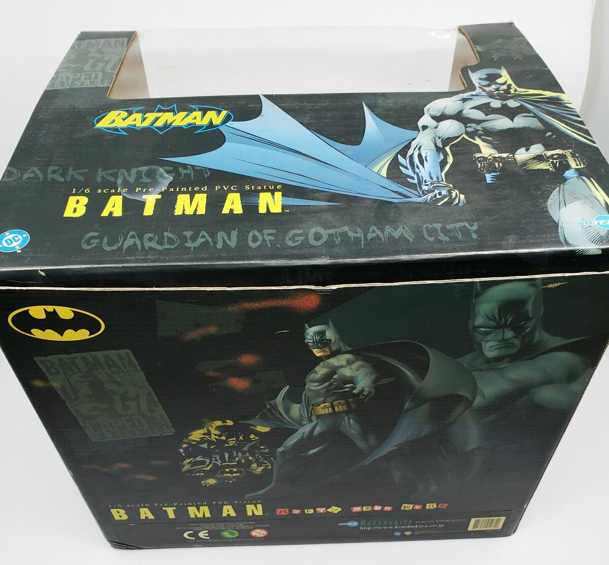 BATMAN 1/6 Scale PVC Statue - Kotobukiya - Grey & Blue BATMAN 1/6 Scale PVC Statue - Kotobukiya - Grey & Blue