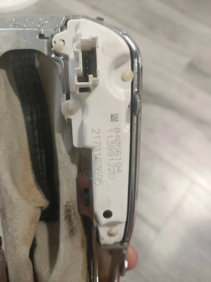 2016-2019 CHEVY CRUZE CONSOLE TRANSMISSION SHIFTER LEVER INDICATOR 84056194 - Image 2 of 3