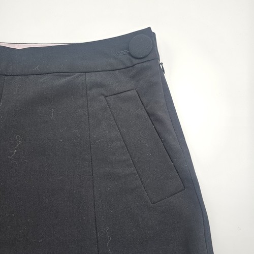 Guess Women's Black Stretch Mini Skirt, Size 24 - Picture 3 of 12