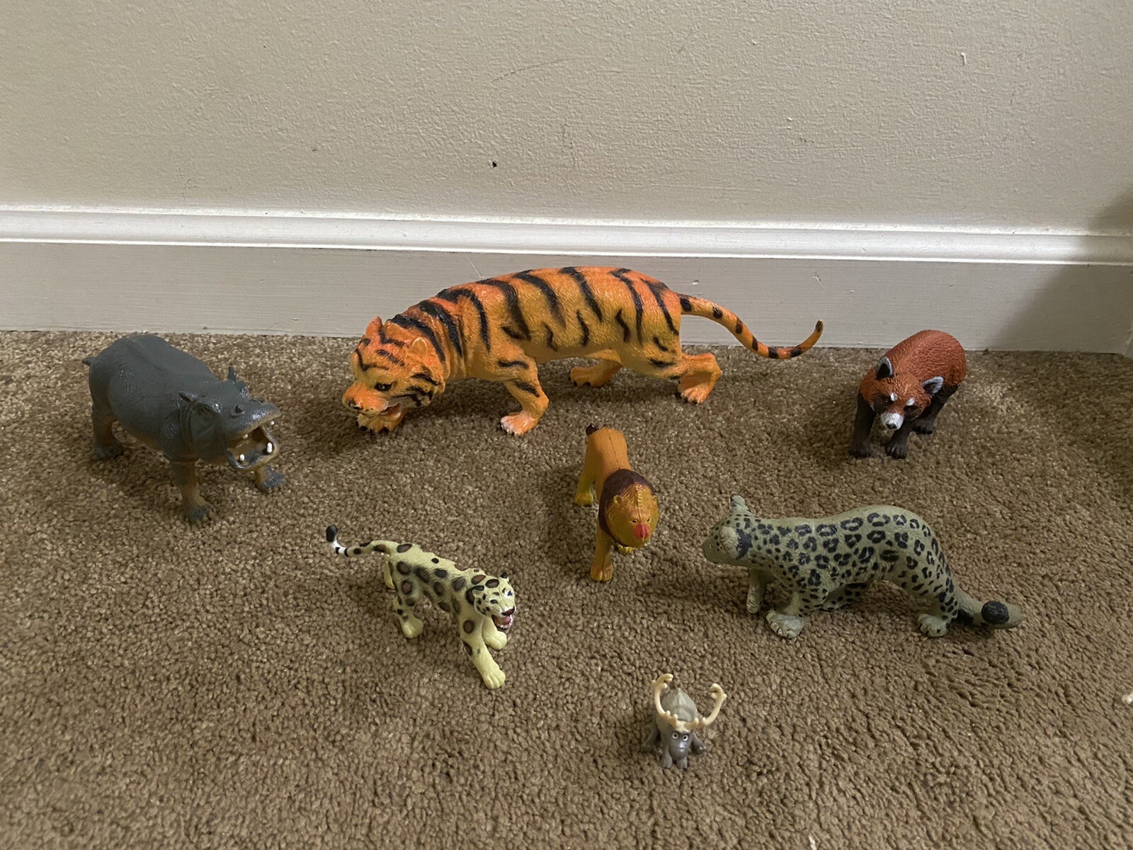 Animal Toy Figures Lot of 7 (Wildlife/Zoo) Plastic Animals | eBay Animal Toy Figures Lot of 7 (Wildlife/Zoo) Plastic Animals | eBay