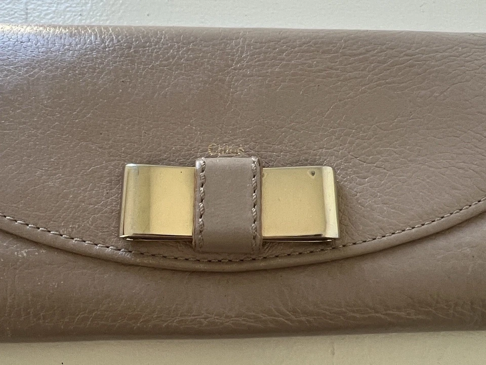 Cartera continental Chloe Nut Leather Lily Foto 3 de 4