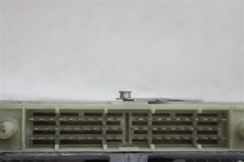 ECU ECM COMPUTER Volvo 850 1993 93 1994 94 95 Non Turbo 1246209 - Image 3 of 4