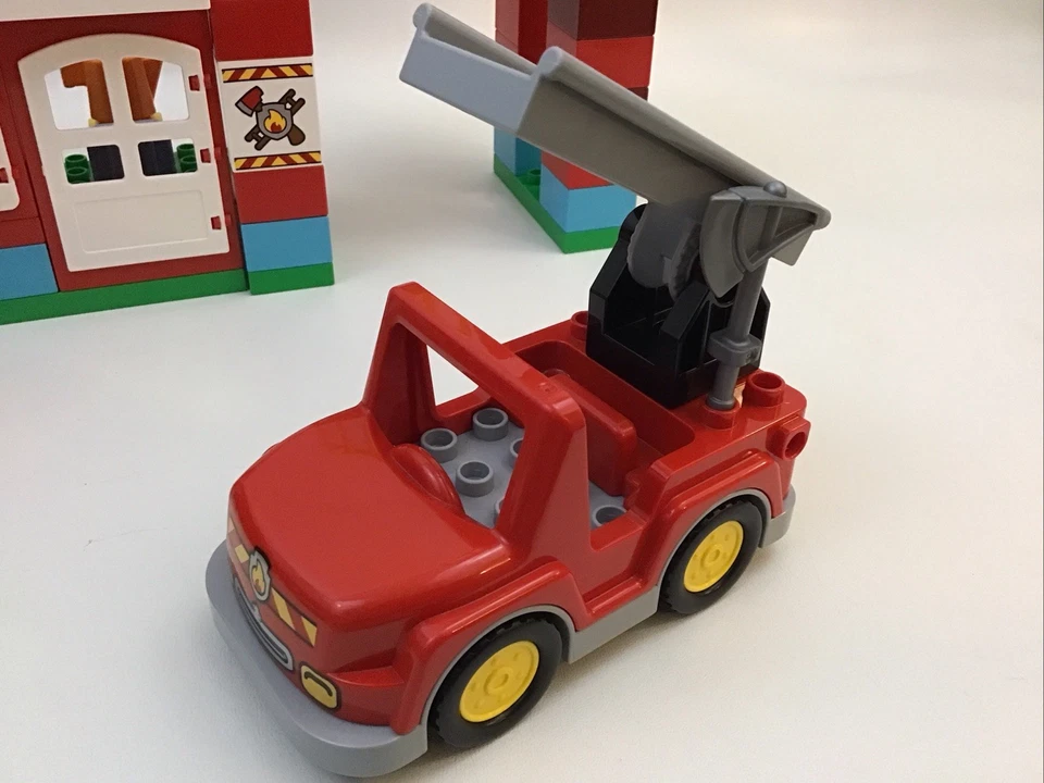 Lego Duplo 10593 Estación de Bomberos Juego 100% Completo Bombero Camión de Bomberos Bombero Foto 4 de 4