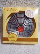 Mrs. Anderson's Round Cookie Cutter Set In Storage Tin Graduated Sizes
